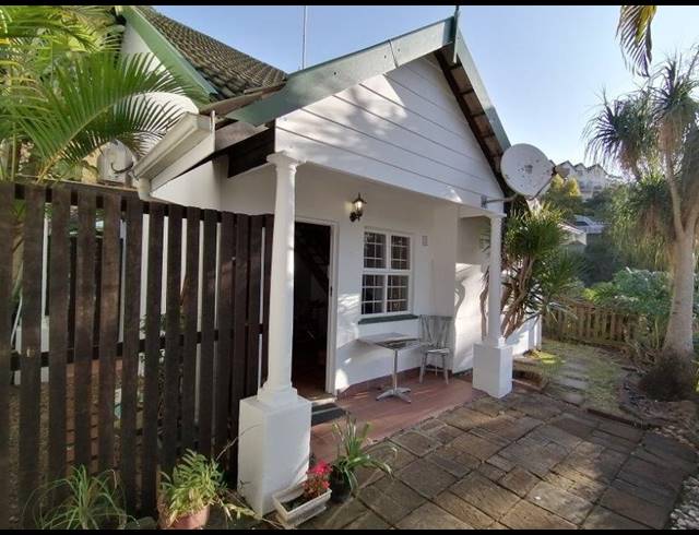 2 BEDROOM SIMPLEX SOLD IN THE WOLDS